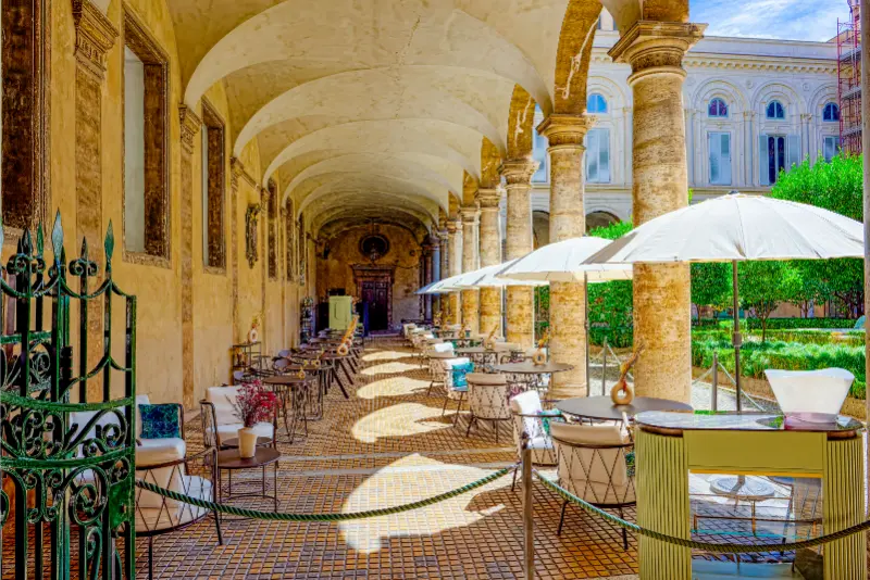 Outdoor Restaurant In Historic Rome