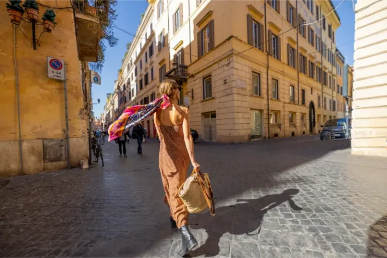 Shopping Street In Rome